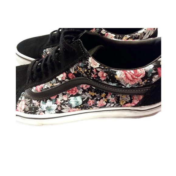 vans old skool floral velvet sneaker